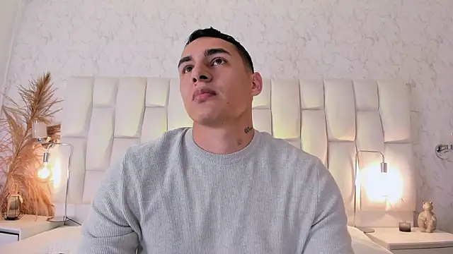 MassimoCo  online show from March 2026 12:10:01 AM