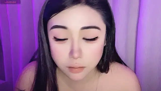 Missqiu-w online show from February 2026 07:01:01 AM