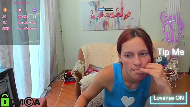 Lily Viola online show from June 2026 07:42:01 AM