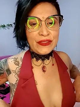 Casandramillf online show from May 2026 06:57:02 PM