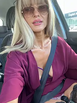 NaughtyNinky online show from June 2026 06:40:01 AM