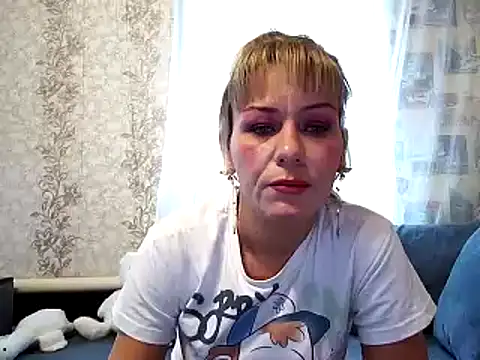 Snapshot of MissKryss chatting on February 2026 11:47:02 AM MissKryss online show from February 2026 11:47:02 AM