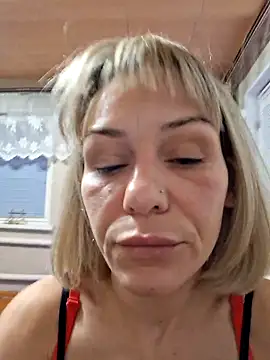 Snapshot of MissKryss chatting on February 2026 06:45:01 PM MissKryss online show from February 2026 06:45:01 PM