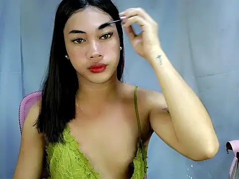 Snapshot of Margalona_ chatting on May 2026 12:50:01 AM Margalona online show from May 2026 12:50:01 AM