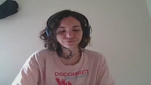 Snapshot of Dirty_Pink chatting on April 2026 08:50:02 AM Dirty Pink online show from April 2026 08:50:02 AM