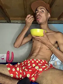 Snapshot of alexx_23cm chatting on February 2026 08:47:01 PM alexx 23cm online show from February 2026 08:47:01 PM