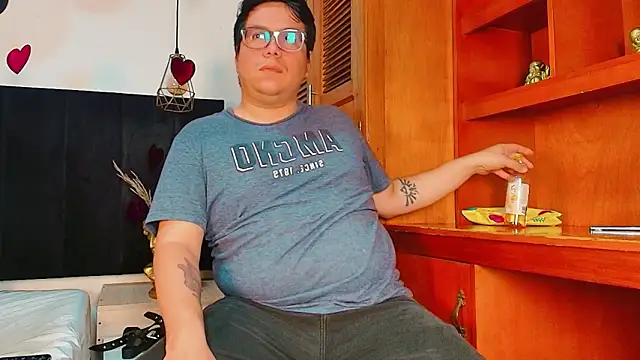 Snapshot of chubby16cm chatting on February 2026 06:59:02 PM chubby16cm online show from February 2026 06:59:02 PM