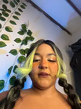 Snapshot of Isabella_Belmont chatting on February 2026 04:41:02 AM Isabella Belmont online show from February 2026 04:41:02 AM