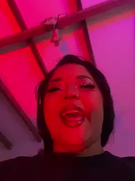 Snapshot of Isabella_Belmont chatting on February 2026 07:17:01 AM Isabella Belmont online show from February 2026 07:17:01 AM