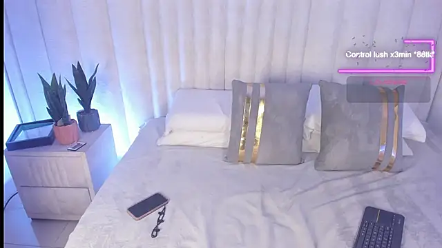 im miadoll online show from February 2026 01:05:01 PM