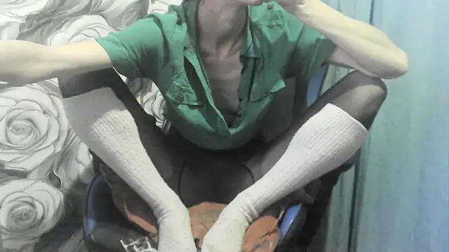 Snapshot of _wolfxsnowy_ chatting on February 2026 02:45:01 PM wolfxsnowy online show from February 2026 02:45:01 PM