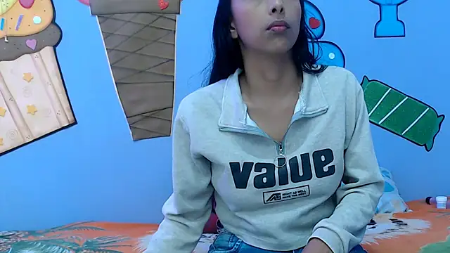 Snapshot of skinnysexzara18 chatting on January 2026 01:20:02 AM skinnysexzara18 online show from January 2026 01:20:02 AM