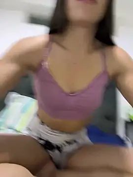 Snapshot of TaylorrHill chatting on February 2026 07:17:02 PM TaylorrHill online show from February 2026 07:17:02 PM