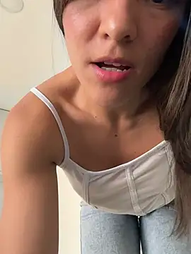 Snapshot of TaylorrHill chatting on February 2026 07:31:01 PM TaylorrHill online show from February 2026 07:31:01 PM