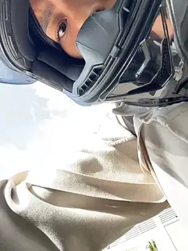 TaylorrHill online show from June 2026 07:51:02 PM