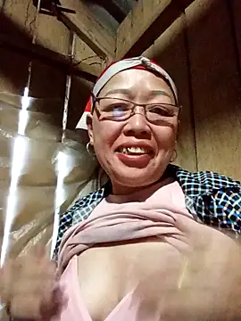 Snapshot of Agnes-baby chatting on February 2026 11:46:01 PM Agnes-baby online show from February 2026 11:46:01 PM