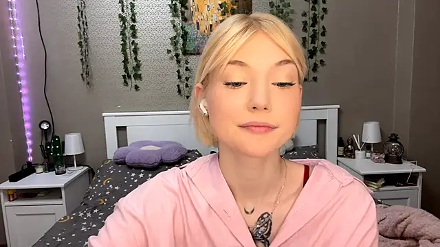 LlsabethHaze online show from February 2026 02:10:02 PM