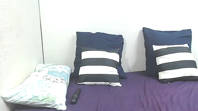 Snapshot of SlimGemZA chatting on February 2026 09:43:01 PM SlimGemZA online show from February 2026 09:43:01 PM