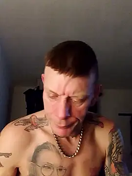 Snapshot of Der_Schoene_Penis chatting on January 2026 07:50:02 PM Der Schoene Penis online show from January 2026 07:50:02 PM