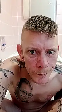 Snapshot of Der_Schoene_Penis chatting on February 2026 03:11:01 PM Der Schoene Penis online show from February 2026 03:11:01 PM