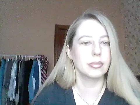 Snapshot of Miralisse chatting on February 2026 02:51:01 PM Miralisse online show from February 2026 02:51:01 PM