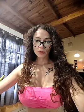 Snapshot of Nanucurlyxx chatting on April 2026 08:44:01 PM Nanucurlyxx online show from April 2026 08:44:01 PM