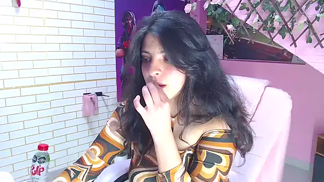 Snapshot of millybell303av chatting on February 2026 07:28:01 PM millybell303av online show from February 2026 07:28:01 PM