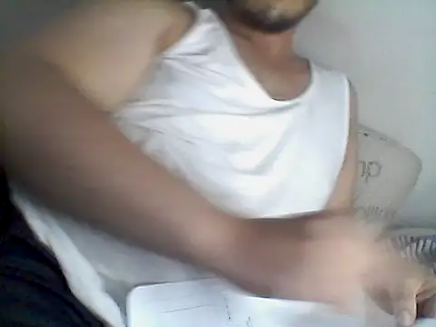 Snapshot of DrosXO chatting on February 2026 12:52:02 AM DrosXO online show from February 2026 12:52:02 AM