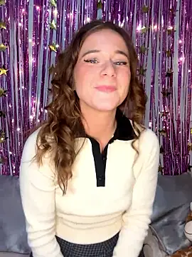 teenyblossom online show from January 2026 10:57:01 PM