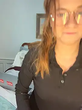 teenyblossom online show from January 2026 02:10:01 PM