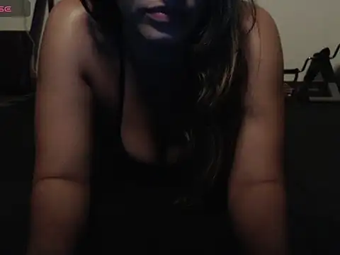 Snapshot of Millycamfit chatting on January 2026 06:40:01 AM Millycamfit online show from January 2026 06:40:01 AM