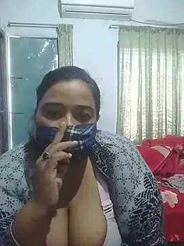 Snapshot of momo_loves chatting on February 2026 05:48:02 AM momo loves online show from February 2026 05:48:02 AM