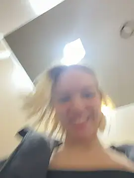 AshleyMur online show from May 2026 06:09:01 AM