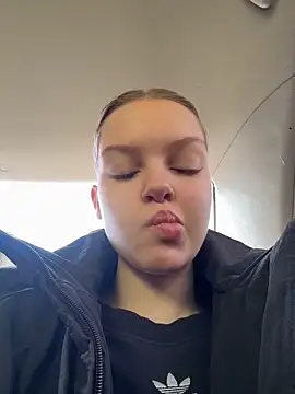 AshleyMur online show from May 2026 06:53:01 AM