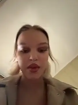 AshleyMur online show from May 2026 09:49:01 AM