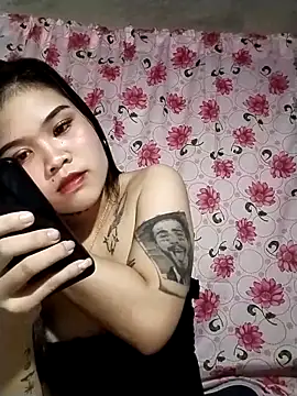 Snapshot of hotbabe69xx chatting on February 2026 01:27:02 PM hotbabe69xx online show from February 2026 01:27:02 PM