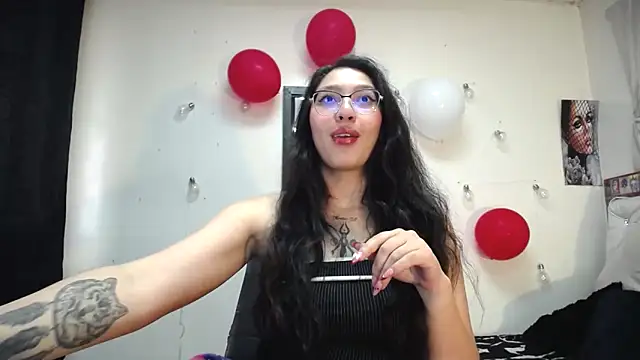 abril onnel online show from February 2025 03:54:01 PM