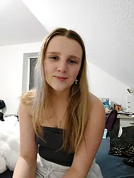 Snapshot of HotAlice69 chatting on February 2026 12:15:01 AM HotAlice69 online show from February 2026 12:15:01 AM