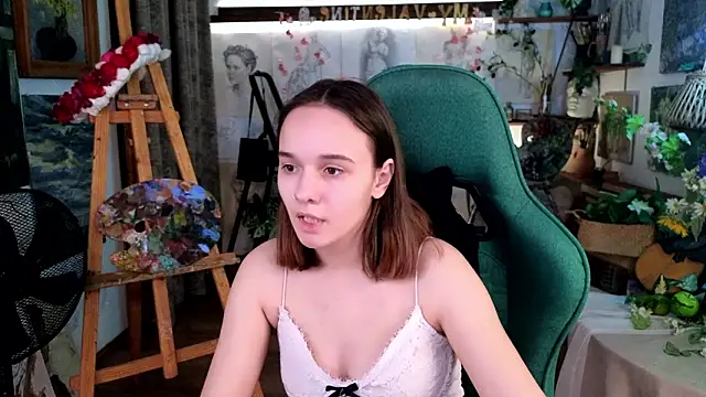 Snapshot of MelissaTravel chatting on February 2026 04:25:02 PM MelissaTravel online show from February 2026 04:25:02 PM