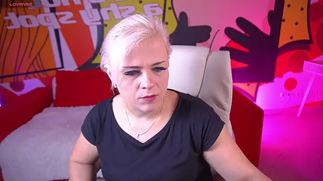 CrystalVibe online show from March 2026 06:18:01 AM