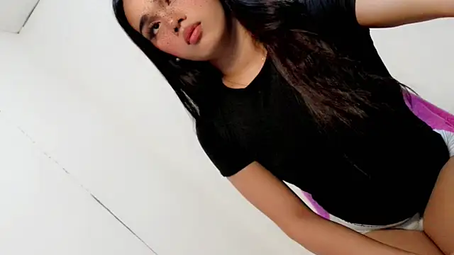 itsmadisonfucker online show from April 2026 05:21:02 PM