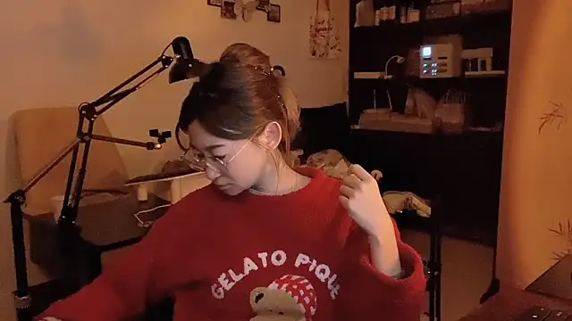 Snapshot of Xiaojuzi- chatting on April 2026 01:22:02 PM Xiaojuzi- online show from April 2026 01:22:02 PM