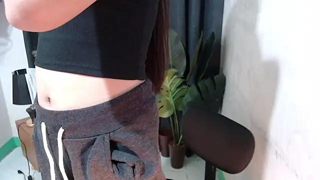 Pretty Lys online show from January 2026 12:14:02 AM