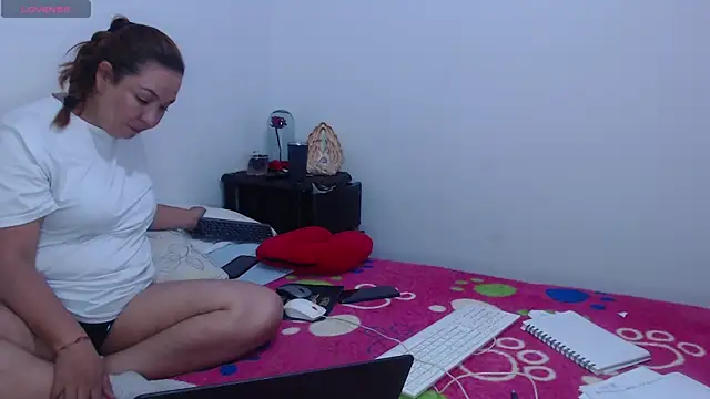 AuraFuego online show from May 2026 11:46:01 PM