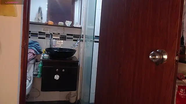 AuraFuego online show from May 2026 12:31:02 PM