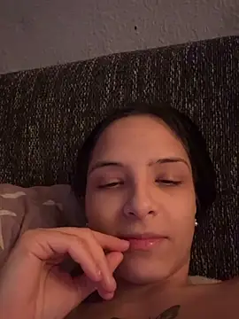 Evelin199 online show from March 2026 11:34:01 PM