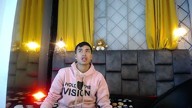 Snapshot of Maik_Russo chatting on February 2026 10:54:01 AM Maik Russo online show from February 2026 10:54:01 AM