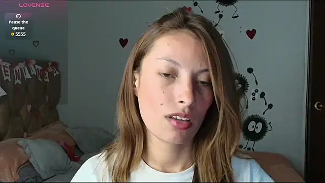 Snapshot of Sweet_moon_v_ chatting on February 2026 12:07:01 AM Sweet moon v online show from February 2026 12:07:01 AM