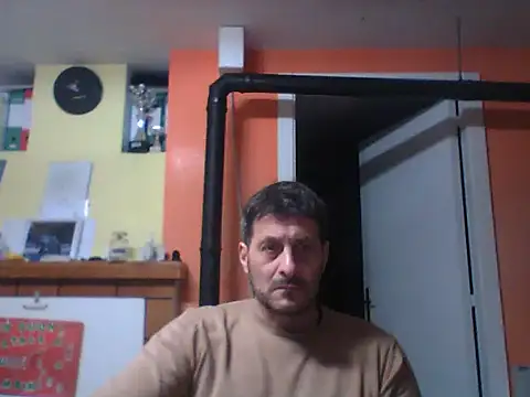 Snapshot of colosone chatting on February 2025 09:52:02 PM colosone online show from February 2025 09:52:02 PM