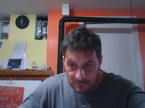 Snapshot of colosone chatting on February 2025 08:03:01 AM colosone online show from February 2025 08:03:01 AM